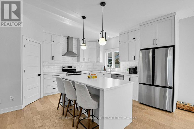 28248513/1144-avignon-street/embrun/russell/ontario/K0A1W0_11
