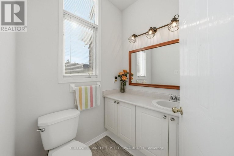 29644136/1902-hennessy-crescent/fallingbrookgardenway-south/ottawa/ontario/K4A3X7_4