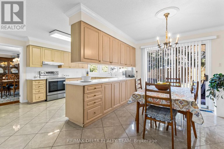 28998330/11-garand-street/urbandale-acres/ottawa/ontario/K1H8M1_13