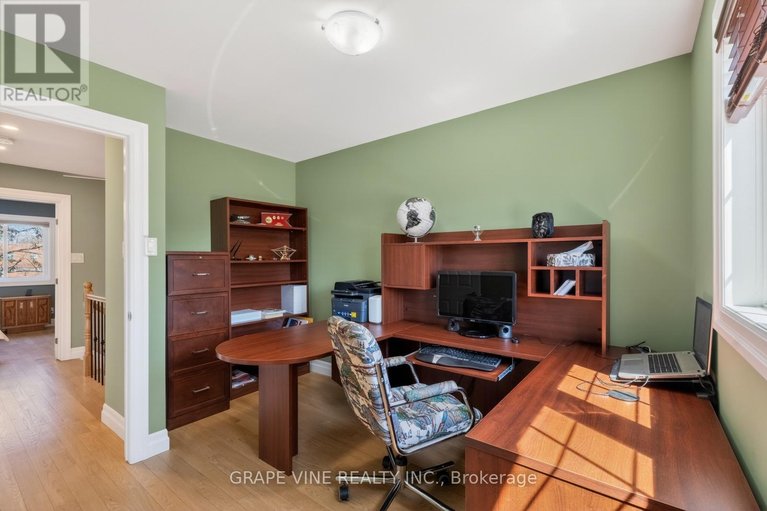 29672102/142-college-circle/castle-heights/ottawa/ontario/K1K4S1_27