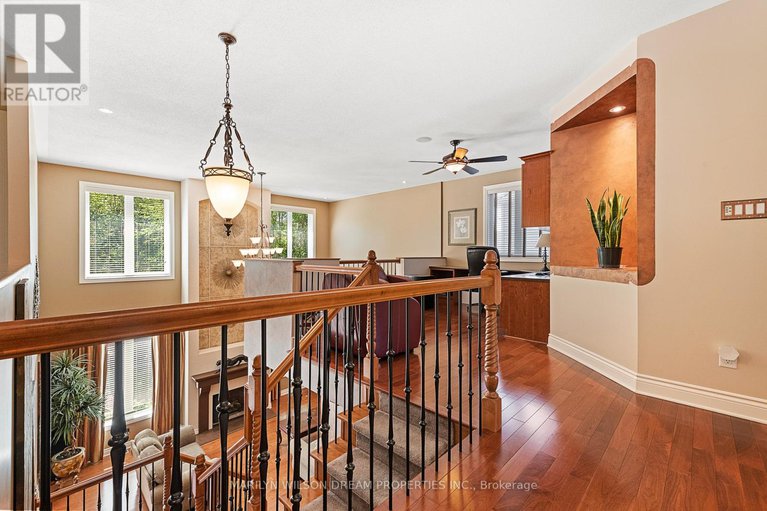 28816591/1095-halton-terrace/morgans-grantsouth-march/ottawa/ontario/K2W1G8_29