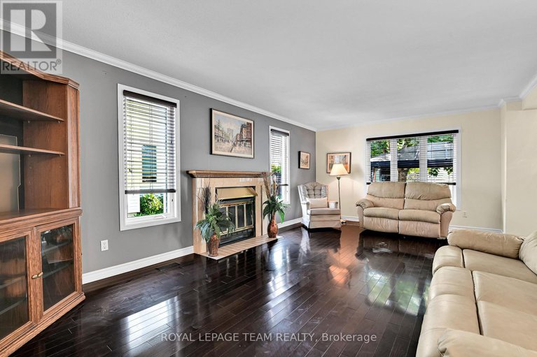 29366735/310-mceachern-crescent/bilberry-creekqueenswood-heights/ottawa/ontario/K1E3K2_11