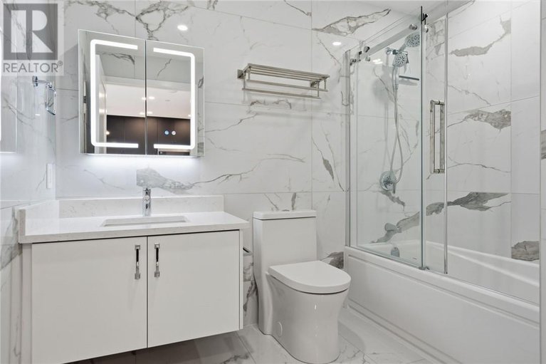 29413485/180-george-street-unit-ph206/ottawa/ontario/K1N0G8_36