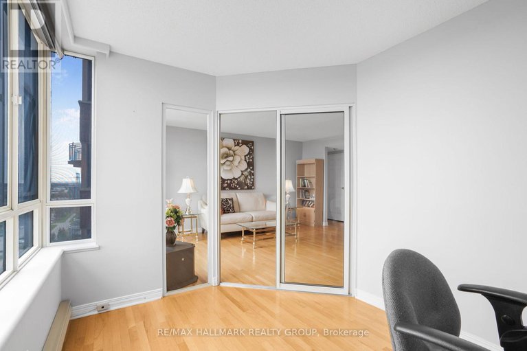 28253108/1109-100-grant-carman-drive/borden-farmstewart-farmcarleton-heightsparkwood-hills/ottawa/ontario/K2E8B8_16