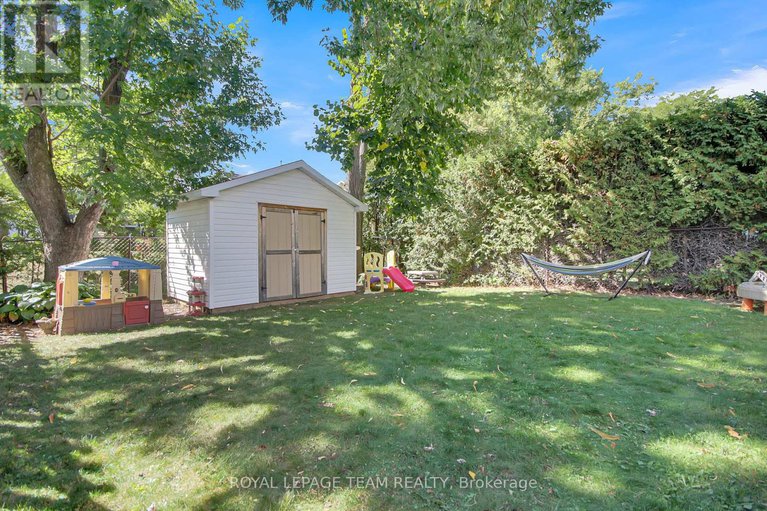 28874941/18-victor-street/stittsville-central/ottawa/ontario/K2S1H9_5