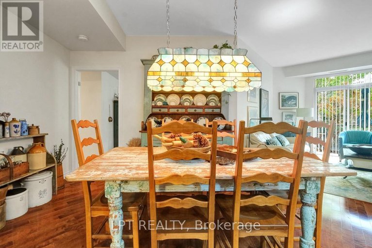 28929558/102-205-bolton-street/lower-townbyward-market/ottawa/ontario/K1N1K7_25