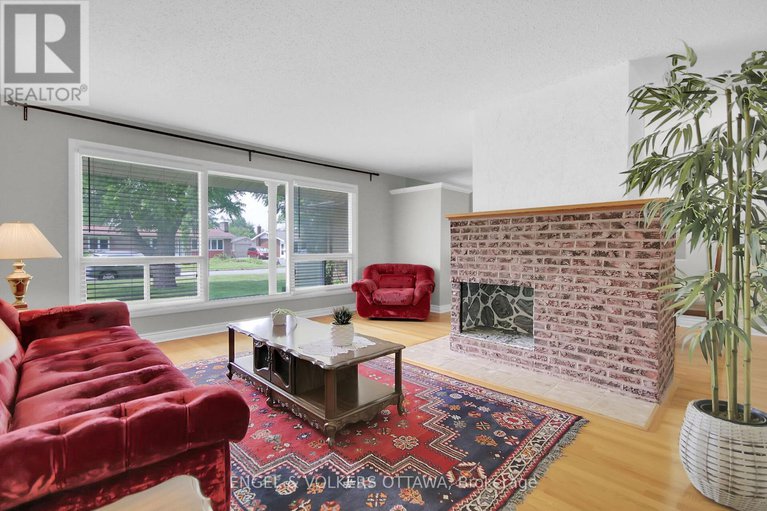 28483641/8-greenwich-avenue/carleton-heights/ottawa/ontario/K2E5E6_7