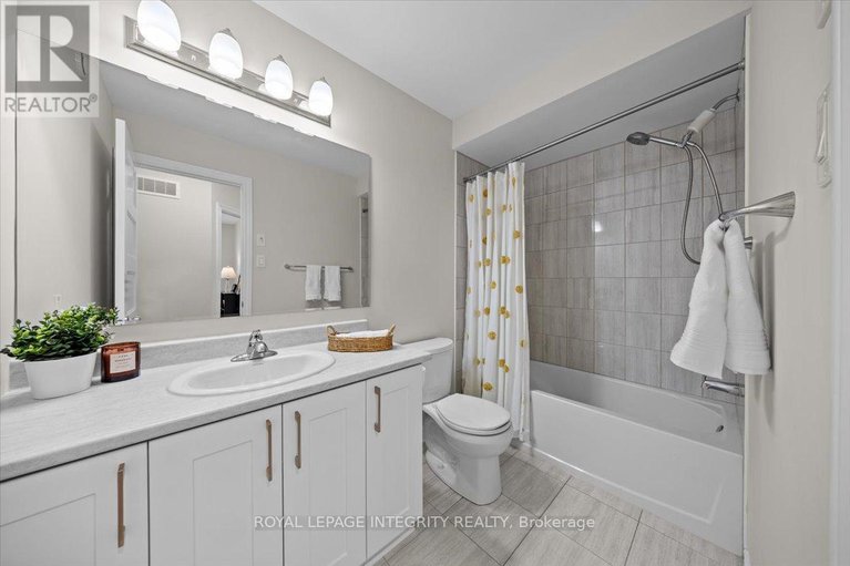 29052700/825-indica-street/stittsville-north/ottawa/ontario/K2S2J8_29