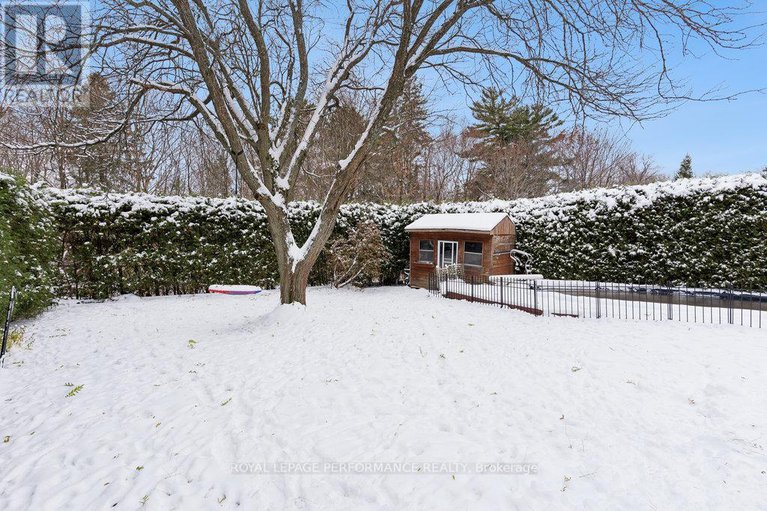 29100826/1798-woodhaven-heights/queenswood-heights-south/ottawa/ontario/K1E2W2_47