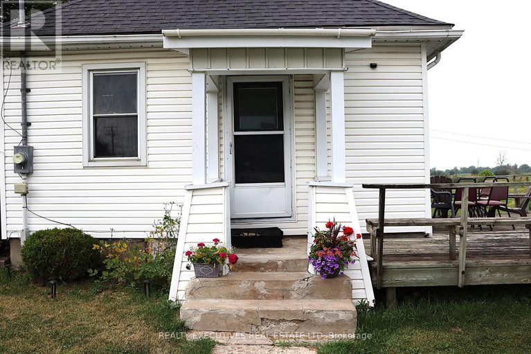 28578805/2577-county-rd-7-road/north-dundas-winchester-twp/north-dundas/ontario/K0C1H0_18