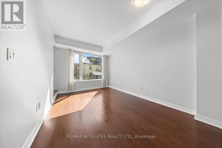 28450553/303-238-besserer-street/sandy-hill/ottawa/ontario/K1N6B1_8