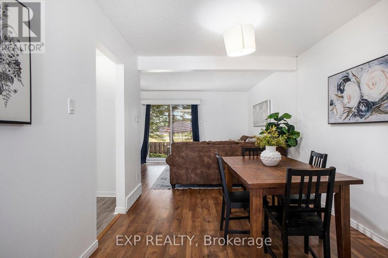 28744467/68-30-baneberry-crescent/glencairnhazeldean/ottawa/ontario/K2L2Y4_7