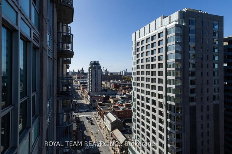 28326120/1903-234-rideau-street/sandy-hill/ottawa/ontario/K1N0A9_1