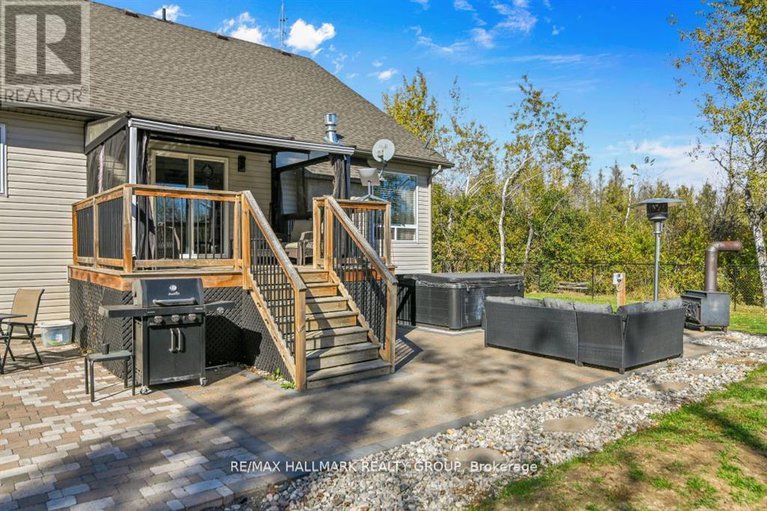 29051075/3710-paden-road/rideau-twp-s-of-reg-rd-6-w-of-mccordick-rd/ottawa/ontario/K0A2T0_35