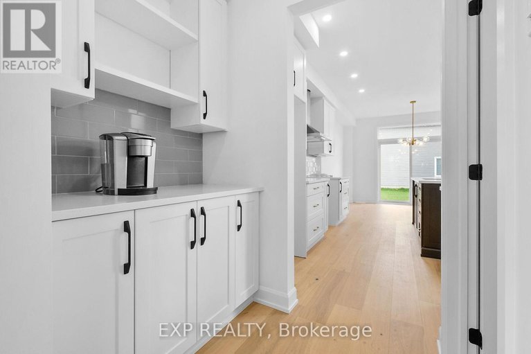 28500517/413-fleet-canuck-private/huntley-ward-south-east/ottawa/ontario/K2M0M5_11