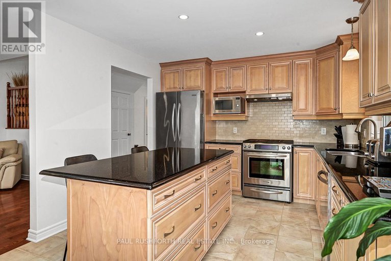 29301136/421-jasper-crescent/town-of-rockland/clarence-rockland/ontario/K4K0C8_17