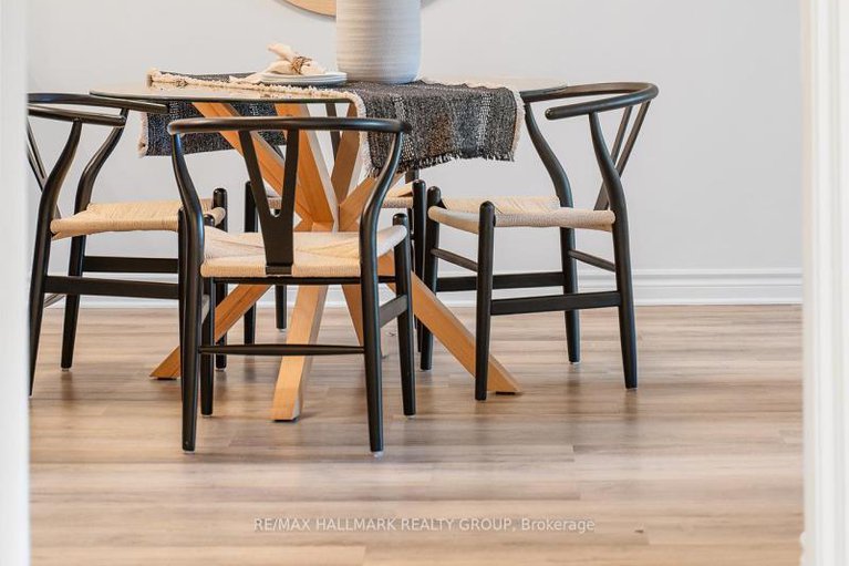 29278948/129-205-bolton-street/lower-townbyward-market/ottawa/ontario/K1N1K7_15