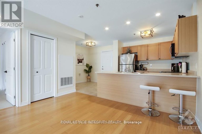 29613581/303-151-potts-private/notting-hillsummerside/ottawa/ontario/K4A0V7_14
