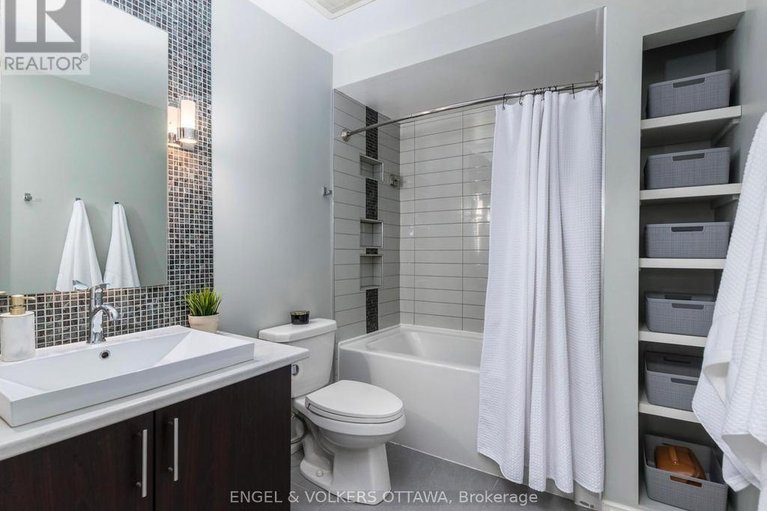 29618485/31-castlegreen-private/hunt-club-parkgreenboro/ottawa/ontario/K1T3N4_20