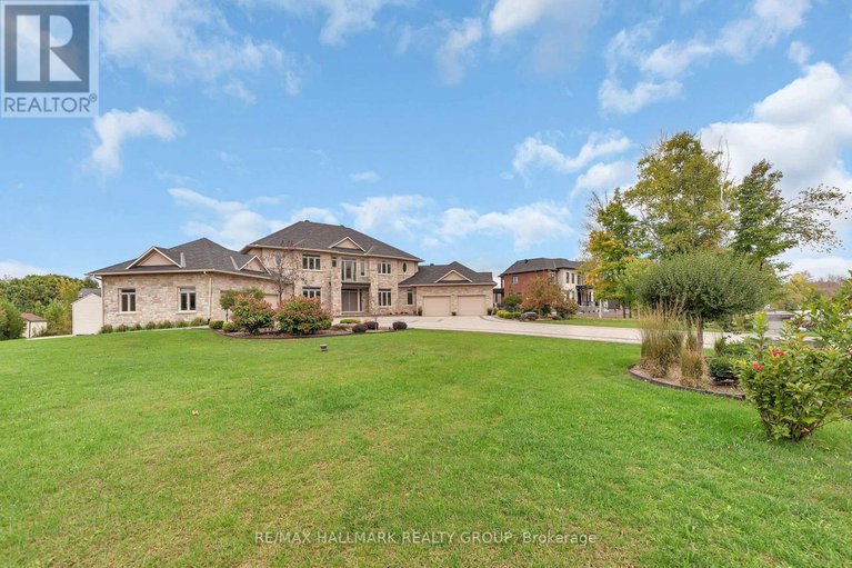 29004174/5813-red-castle-ridge/manotick-east-to-manotick-station/ottawa/ontario/K4M0A4_3