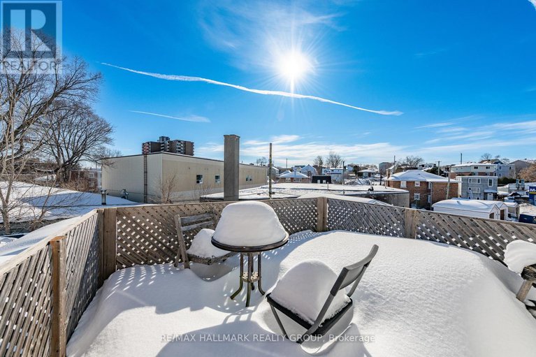 29381601/324-montfort-street/vanier/ottawa/ontario/K1L5N4_30