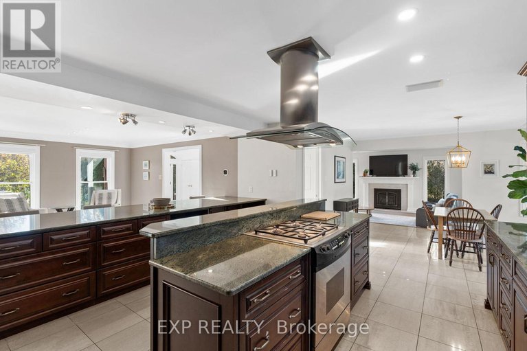 29106275/1353-pelkey-court/manotick-village-manotick-estates/ottawa/ontario/K4M1K8_10