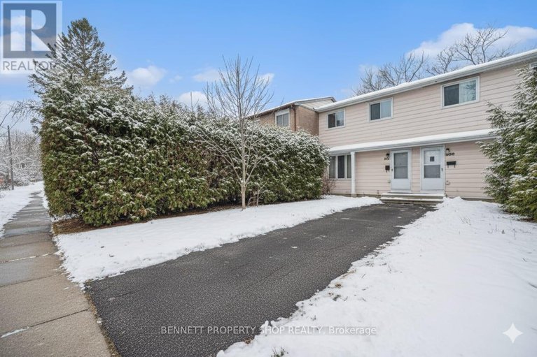 909 Greenbriar Avenue