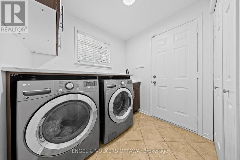 29120445/57-newcastle-avenue/morgans-grantsouth-march/ottawa/ontario/K2K3B5_19