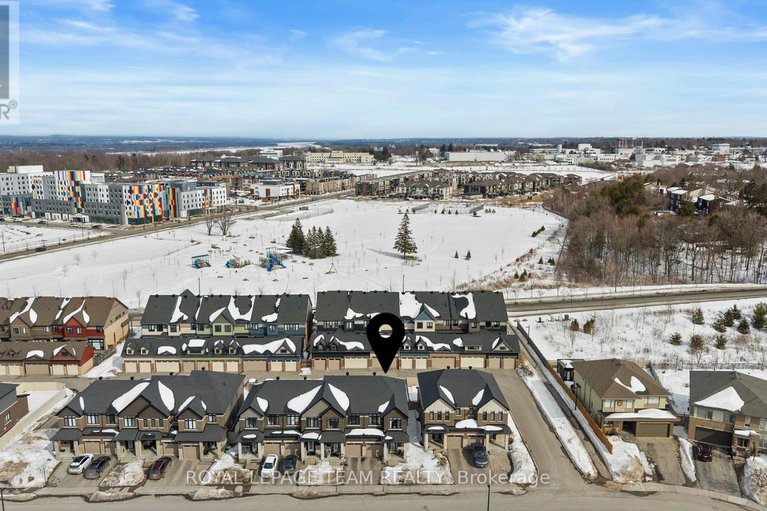 29445575/143-avro-circle/cfb-rockcliffe-and-area/ottawa/ontario/K1K4K7_48