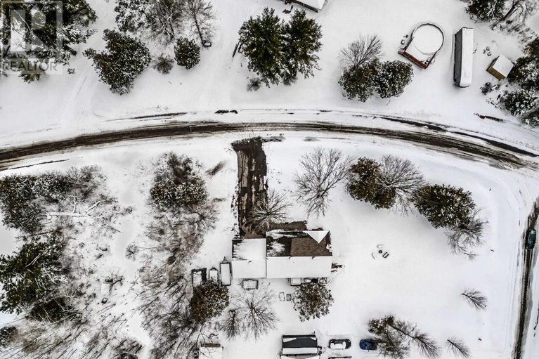 29603147/266-clifford-campbell-street/fitzroy/ottawa/ontario/K0A1X0_31