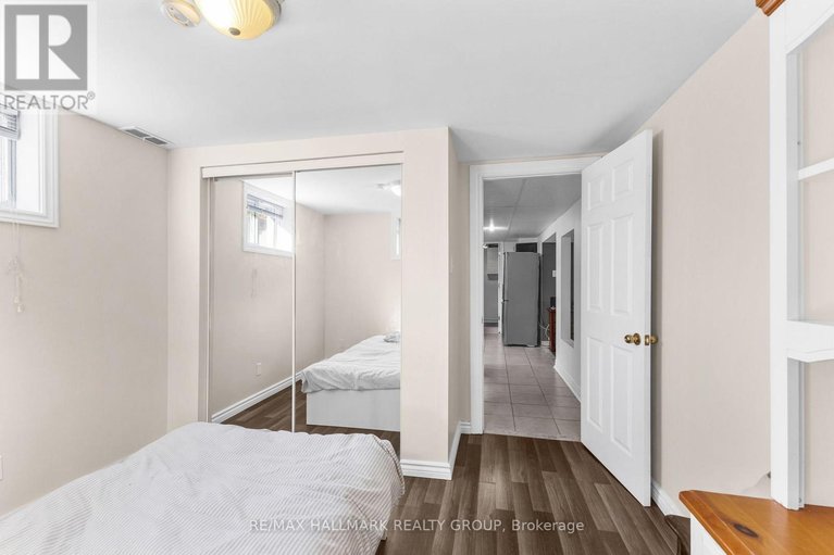 29571261/1902-rosebella-avenue/blossom-parkleitrim/ottawa/ontario/K1T1G7_29