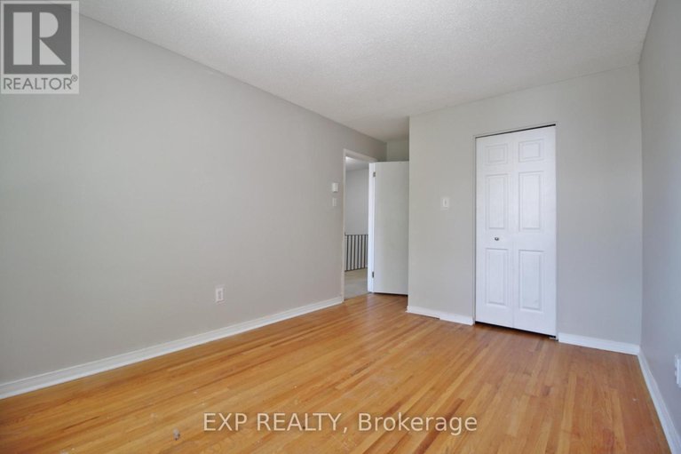 29434596/52-3691-albion-road/sawmill-creektimbermill/ottawa/ontario/K1T1P2_20