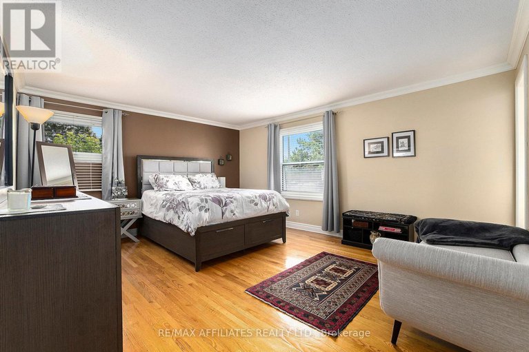 28597640/23-sioux-crescent/bruce-farmgraham-parkqualicumbellands/ottawa/ontario/K2H7E4_19
