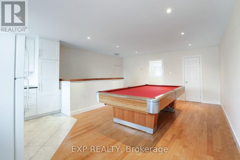 28625166/1382-fisher-avenue/city-viewskylinefisher-heightsparkwood-hills/ottawa/ontario/K2C1X1_29