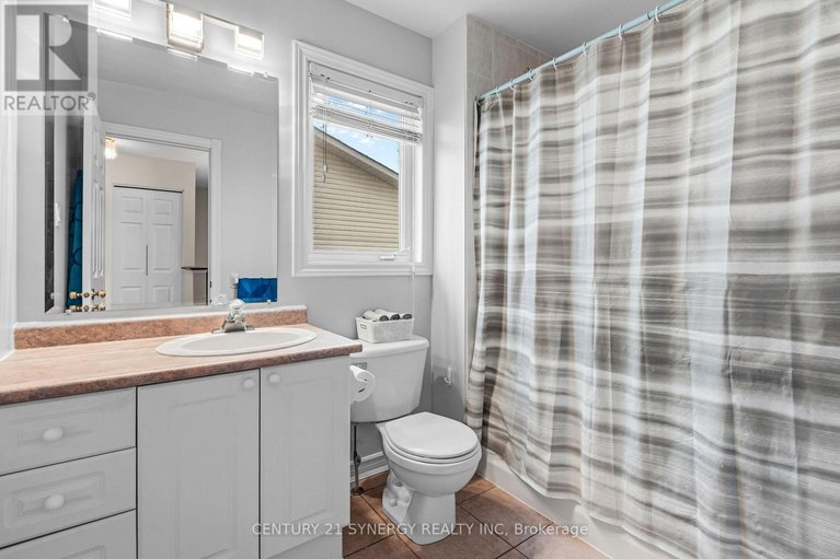 29678242/207-stiver-street/village-of-russell/russell/ontario/K4R1G9_22