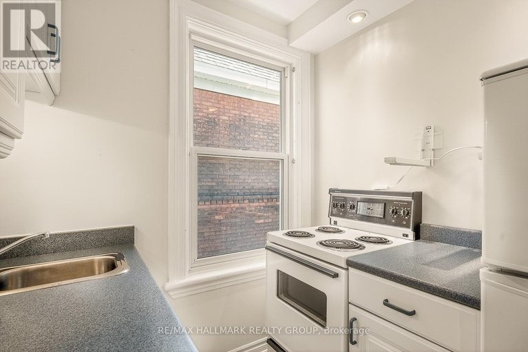 29659903/89-waverley-street/ottawa-centregolden-triangle/ottawa/ontario/K2P0V1_34