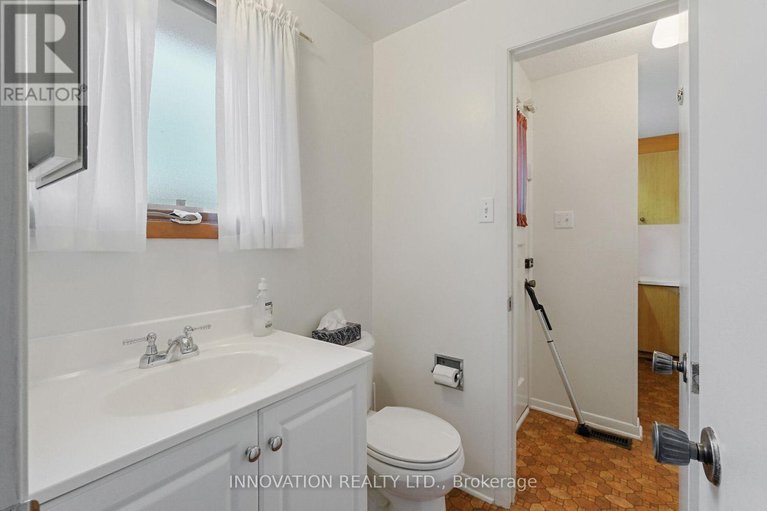 28394819/1871-greenacre-crescent/beacon-hill-south/ottawa/ontario/K1J6S7_23