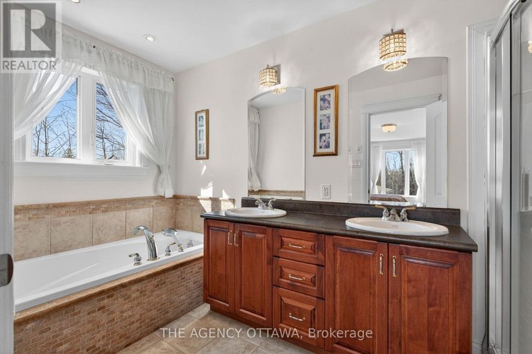 29664562/4633-albion-road/blossom-parkkemp-parkfindlay-creek/ottawa/ontario/K1X1A4_23