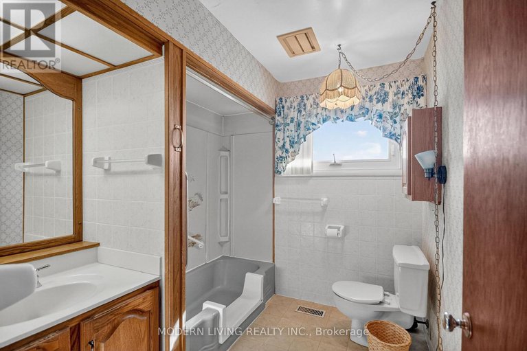 29003459/48-elizabeth-drive/iroquois/south-dundas/ontario/K0E1K0_26