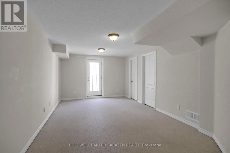 28401645/438-meadowbreeze-drive/emerald-meadowstrailwest/ottawa/ontario/K2M2T6_32