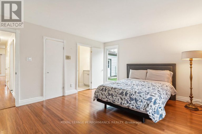 28666531/1932-marquis-avenue/beaconwood/ottawa/ontario/K1J8J2_22