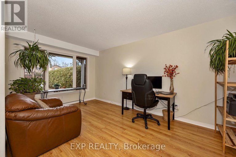 29607675/63-victor-street/stittsville-central/ottawa/ontario/K2S1H8_9