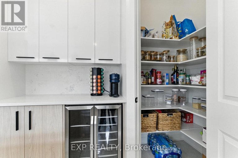 29614825/701-odyssey-way/leitrim/ottawa/ontario/K1T0V3_16