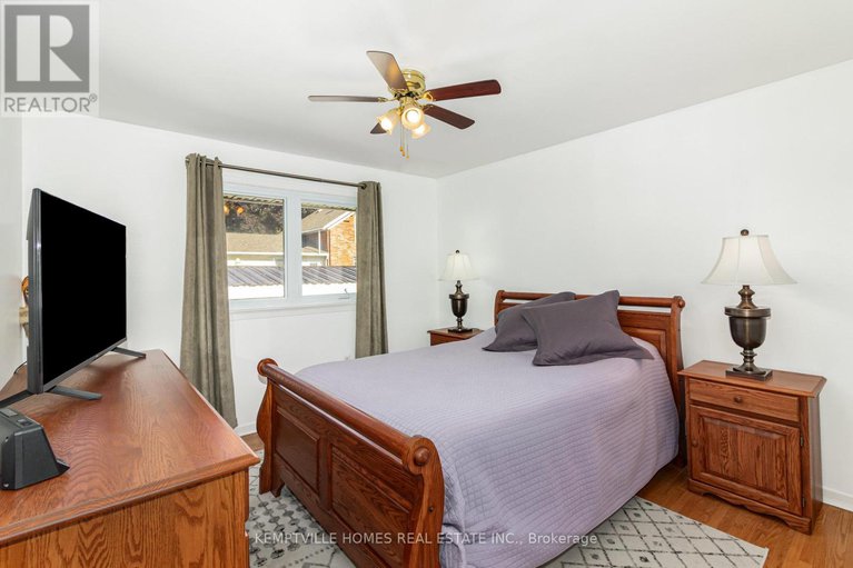 28943106/8-gibson-lane/morrisburg/south-dundas/ontario/K0C1X0_13
