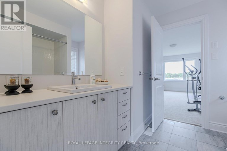 28341938/152-finsbury-avenue/stittsville-south/ottawa/ontario/K2S2P5_32
