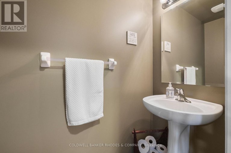 29079890/175-destiny-private/fallingbrookgardenway-south/ottawa/ontario/K4A0K6_20