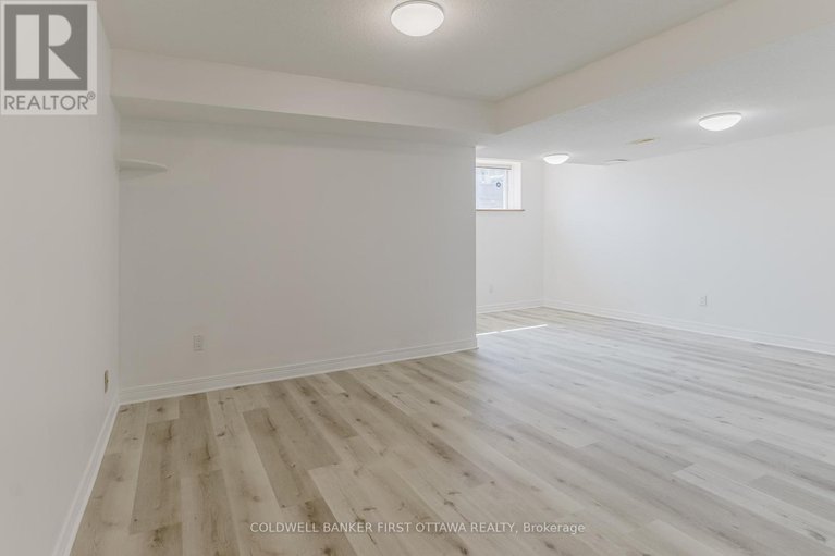 28463814/204-windhurst-drive/barrhaven-east/ottawa/ontario/K2G6H9_39