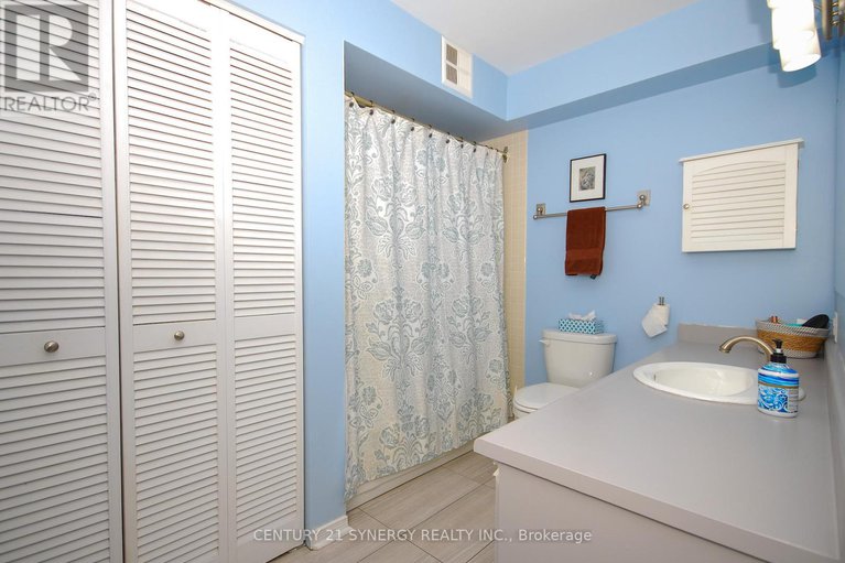 29046906/309-199-kent-street/ottawa-centre/ottawa/ontario/K2P2K8_23