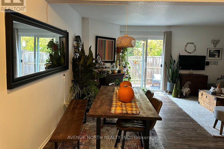 29033827/1414-foxwell-street/pineview/ottawa/ontario/K1B5J4_10