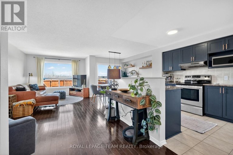 29615070/216-trail-side-circle/springridgeeast-village/ottawa/ontario/K4A5B5_5